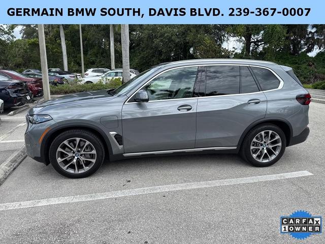 Photo of 2025 Skyscraper Gray Metallic BMW X5 PHEV