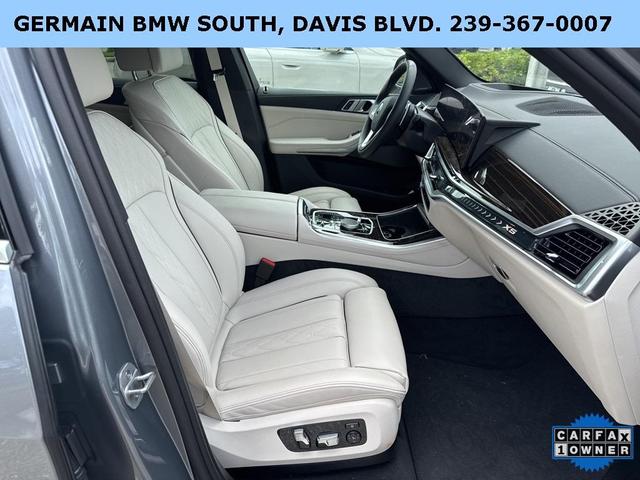 Photo of 2025 Skyscraper Gray Metallic BMW X5 PHEV