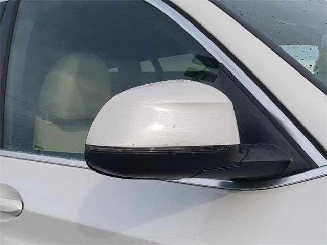 Photo of 2022 Mineral White Metallic BMW X3