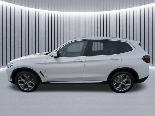 Photo of 2022 Mineral White Metallic BMW X3
