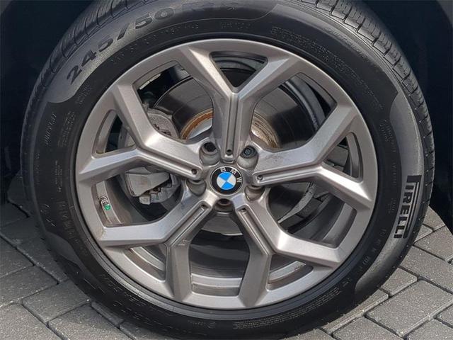 Photo of 2022 Mineral White Metallic BMW X3