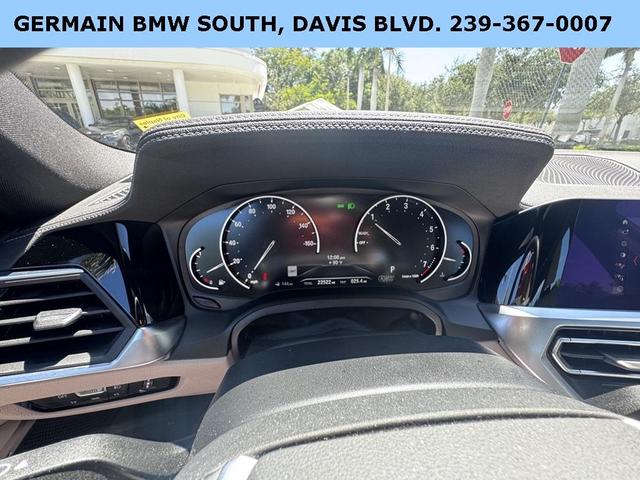Photo of 2020 Alpine White BMW 330