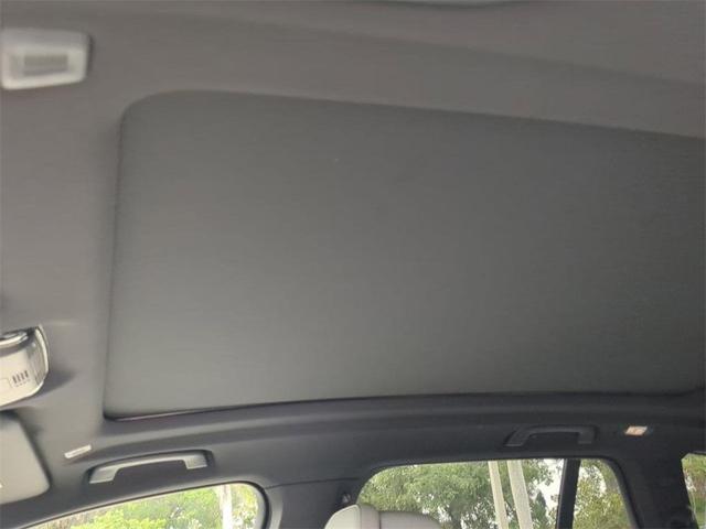 Photo of 2026 Tanzanite Blue II Metallic BMW X5