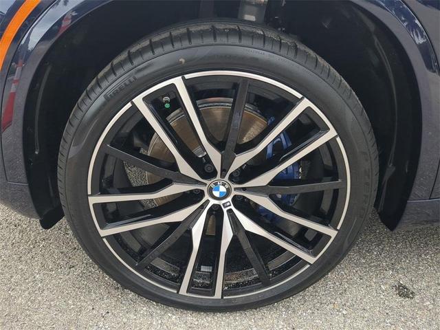 Photo of 2026 Tanzanite Blue II Metallic BMW X5