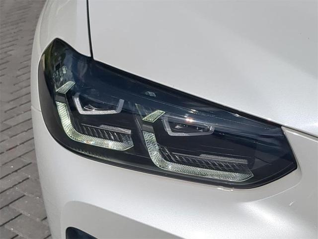 Photo of 2024 Mineral White Metallic BMW X3