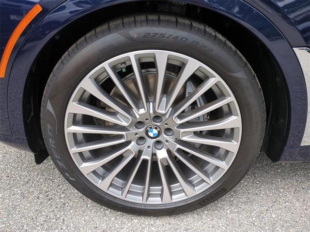 Photo of 2026 Tanzanite Blue II Metallic BMW X7