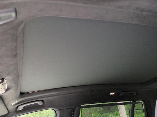 Photo of 2026 Tanzanite Blue II Metallic BMW X7