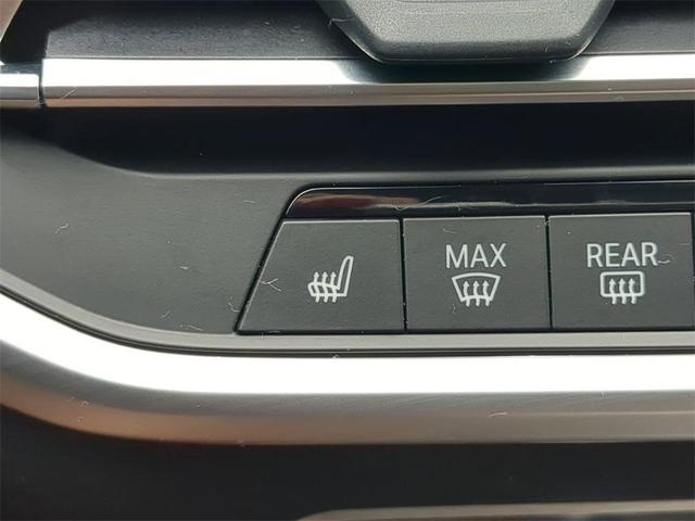 Photo of 2023 Alpine White BMW X5
