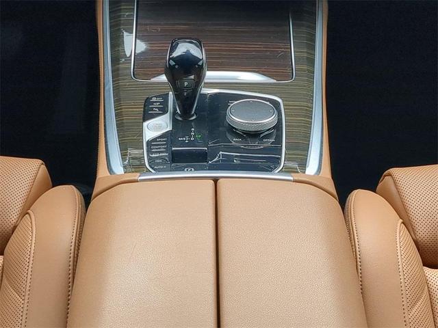 Photo of 2023 Alpine White BMW X5