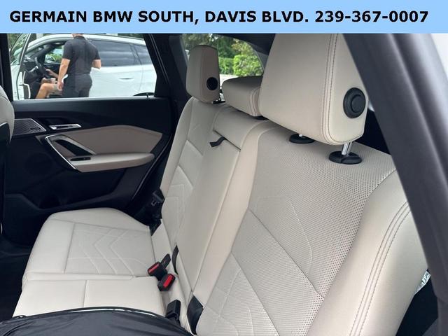 Photo of 2023 Alpine White BMW X1