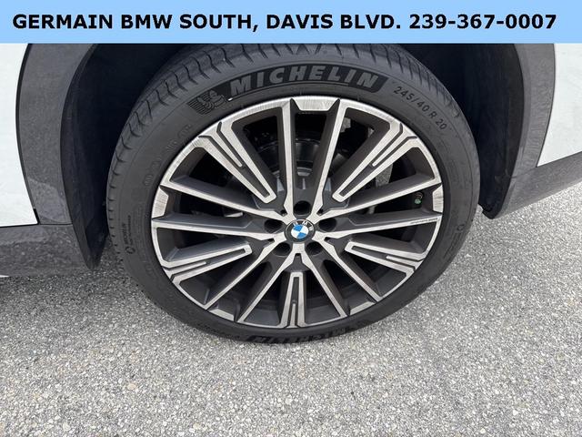 Photo of 2023 Alpine White BMW X1