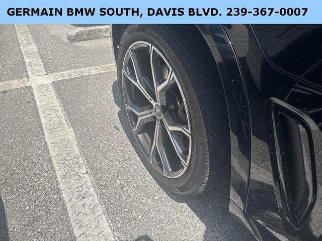 Photo of 2022 Black Sapphire Metallic BMW X5 PHEV