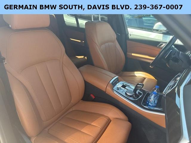 Photo of 2022 Black Sapphire Metallic BMW X5 PHEV