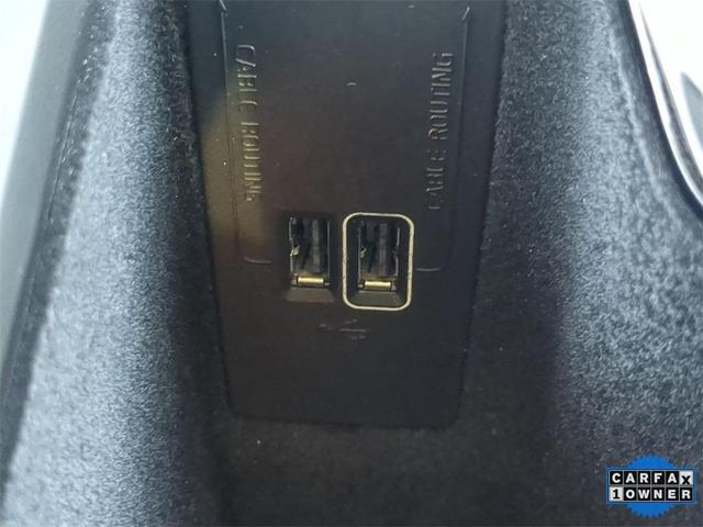 Photo of 2020 Crystal White Metallic Volvo XC60