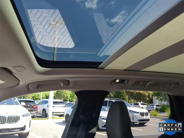 Photo of 2020 Crystal White Metallic Volvo XC60