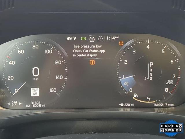 Photo of 2020 Crystal White Metallic Volvo XC60