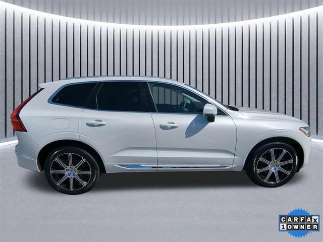 Photo of 2020 Crystal White Metallic Volvo XC60