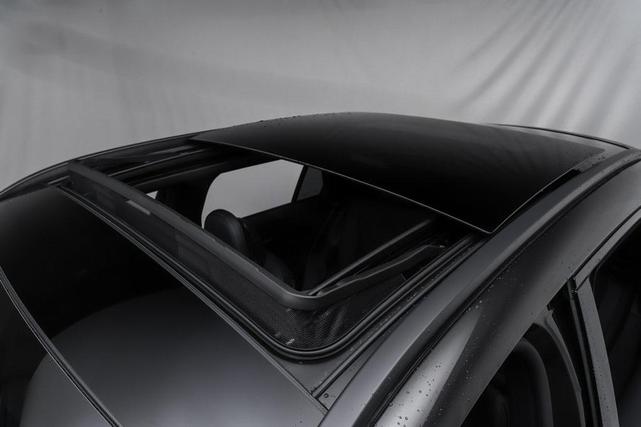 Photo of 2025 Graphite Grey Metallic Mercedes-Benz GLC 300
