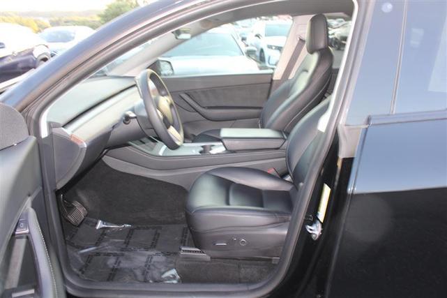 Photo of 2022 Solid Black Tesla Model Y