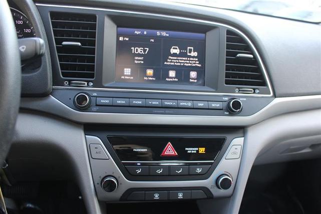 Photo of 2018 Electric Blue Metallic Hyundai ELANTRA