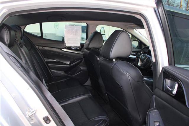 Photo of 2022 Brilliant Silver Metallic Nissan Maxima