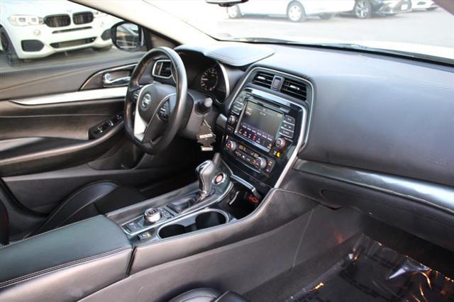 Photo of 2022 Brilliant Silver Metallic Nissan Maxima