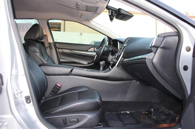 Photo of 2022 Brilliant Silver Metallic Nissan Maxima