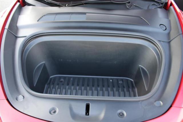 Photo of 2021 Red Multi-Coat Tesla Model Y