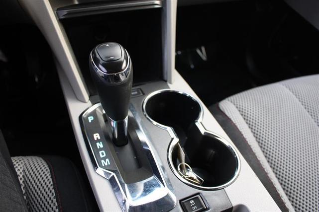 Photo of 2016 Champagne Silver Metallic Chevrolet Equinox