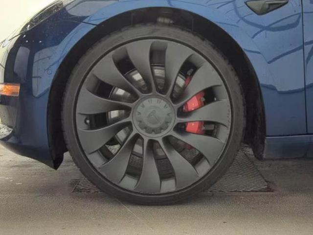 Photo of 2022 Deep Blue Metallic Tesla Model 3