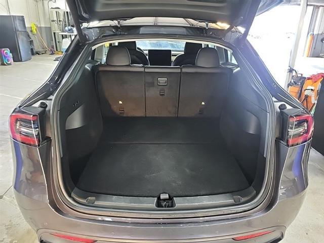 Photo of 2022 Midnight Silver Metallic Tesla Model Y