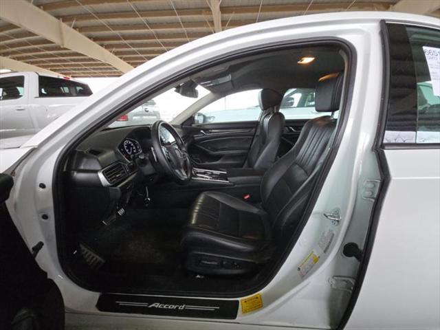 Photo of 2021 Platinum White Pearl Honda Accord