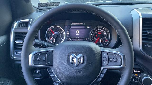 Photo of 2026 Diamond Black Crystal Pearlcoat RAM 1500