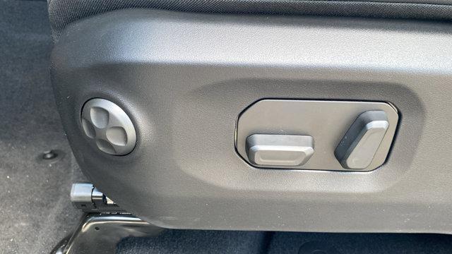 Photo of 2025 Black Clearcoat Jeep Wrangler