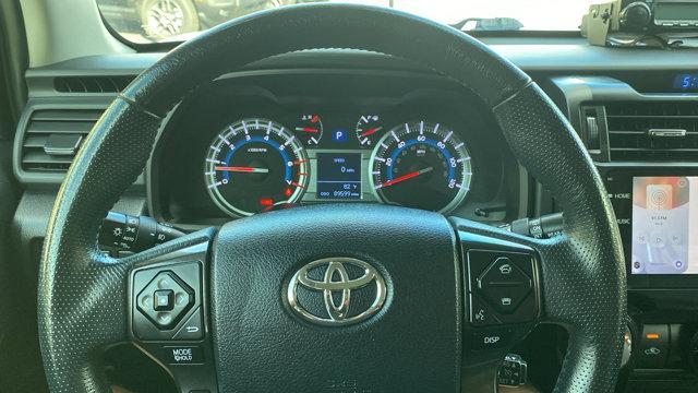 Photo of 2016 Super White Toyota 4Runner