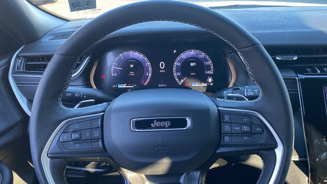 Photo of 2025 Bright White Clearcoat Jeep Grand Cherokee