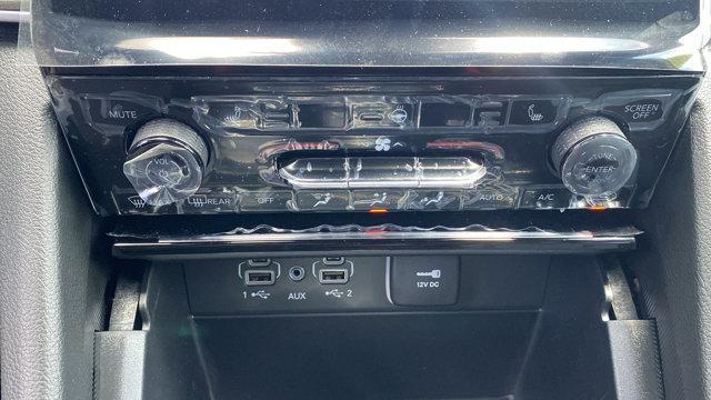 Photo of 2025 Silver Zynith Jeep Grand Cherokee