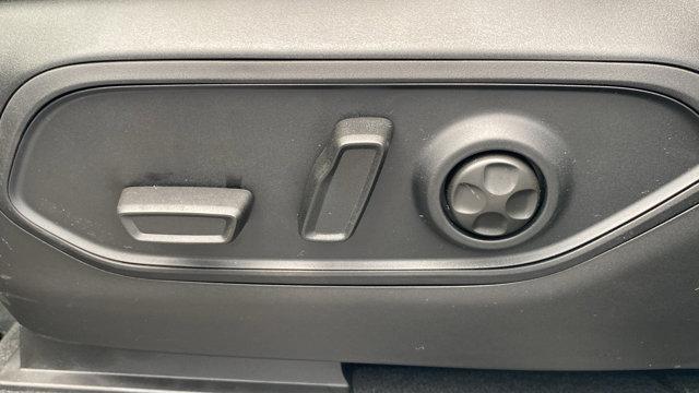 Photo of 2025 Silver Zynith Jeep Grand Cherokee