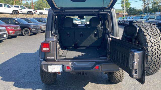 Photo of 2025 Granite Crystal Metallic Clearcoat Jeep Wrangler