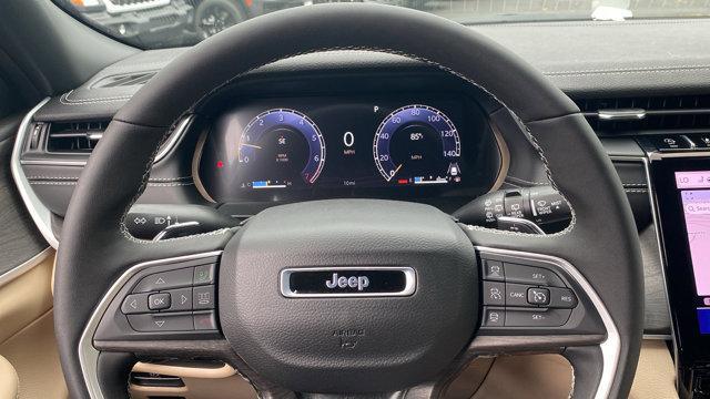 Photo of 2025 Baltic Gray Metallic Clearcoat Jeep Grand Cherokee
