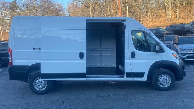 Photo of 2025 Bright White Clearcoat RAM ProMaster 2500