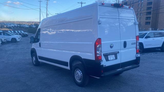 Photo of 2025 Bright White Clearcoat RAM ProMaster 2500