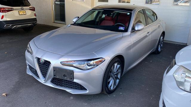 Photo of 2017 Silverstone Gray Metallic Alfa Romeo Giulia