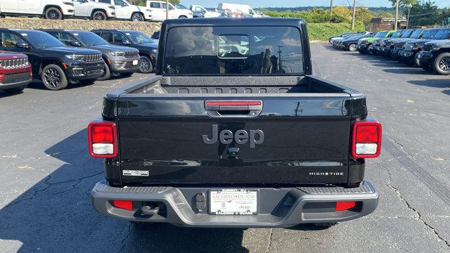 Photo of 2025 Black Clearcoat Jeep Gladiator