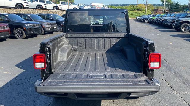 Photo of 2025 Black Clearcoat Jeep Gladiator