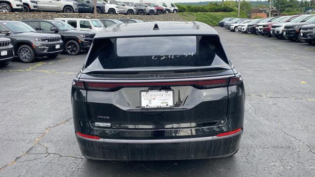 Photo of 2025 Diamond Black Crystal Pearlcoat Jeep Wagoneer S