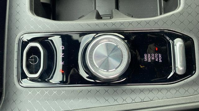 Photo of 2025 Diamond Black Crystal Pearlcoat Jeep Wagoneer S