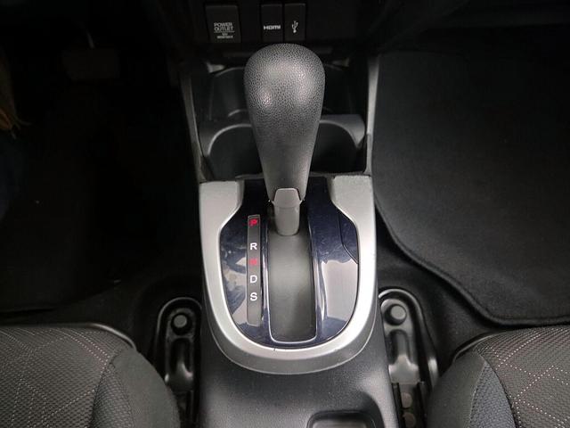 Photo of 2015 Blue Honda Fit