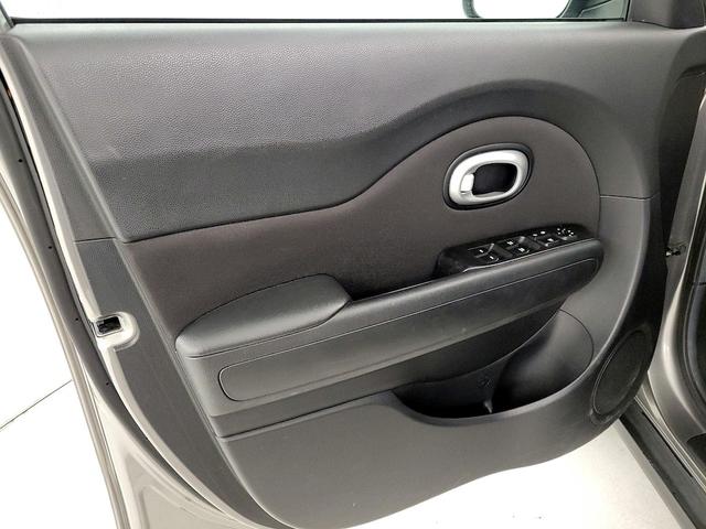 Photo of 2015 Gray Kia Soul