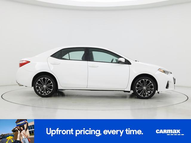 Photo of 2016 White Toyota Corolla